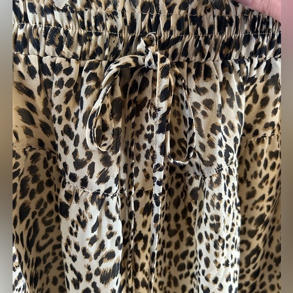 High Waist Animal Print Shorts - Picture 2 of 8